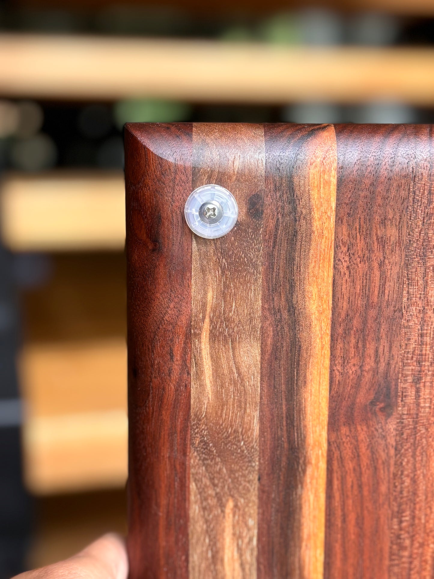 Large Walnut with Juice Groove