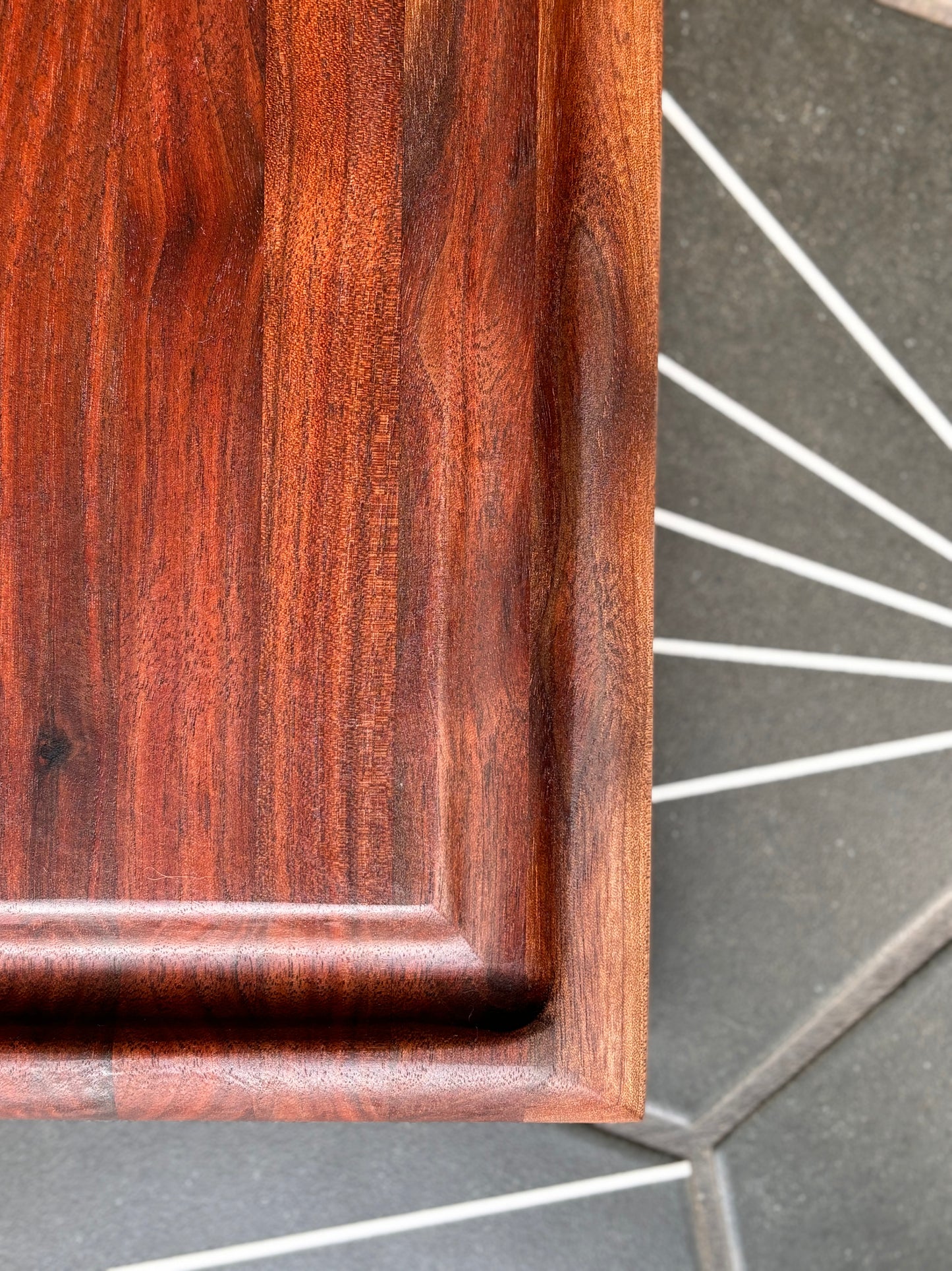 Large Walnut with Juice Groove